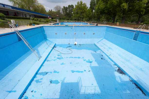 Best 24/7 water damage repair  in Davie, FL